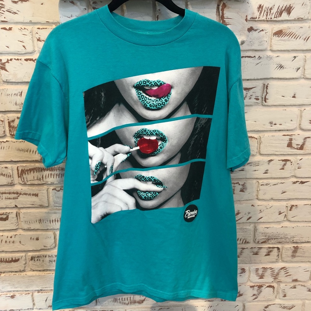 Popular Demand Graphic Tee Cheetah lips Red